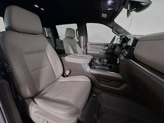 2022 GMC Sierra 1500 4WD Crew Cab Short Box SLT