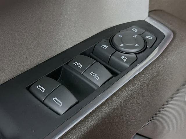 2022 GMC Sierra 1500 4WD Crew Cab Short Box SLT
