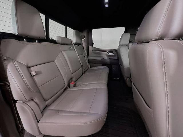 2022 GMC Sierra 1500 4WD Crew Cab Short Box SLT