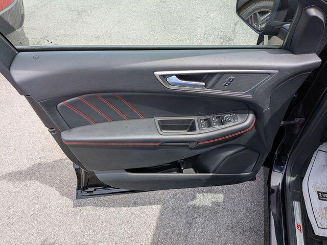 2023 Ford Edge ST-Line