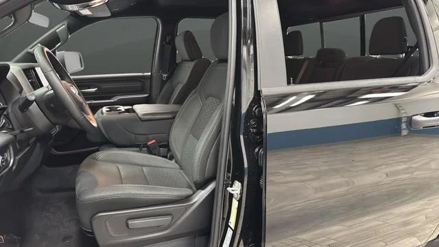 2026 Ram 1500 Warlock Crew Cab 4x4 5'7" Box