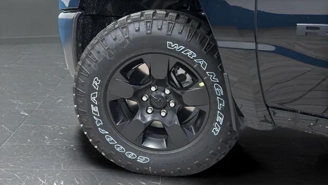 2026 Ram 1500 Warlock Crew Cab 4x4 5'7" Box