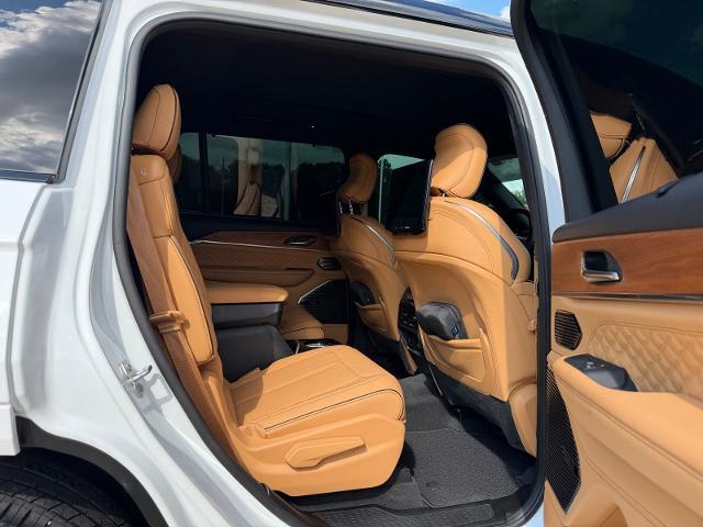 2025 Jeep Grand Cherokee L Summit Reserve 4x4
