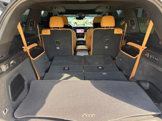 2025 Jeep Grand Cherokee L Summit Reserve 4x4