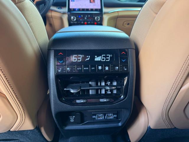 2025 Jeep Grand Cherokee L Summit Reserve 4x4