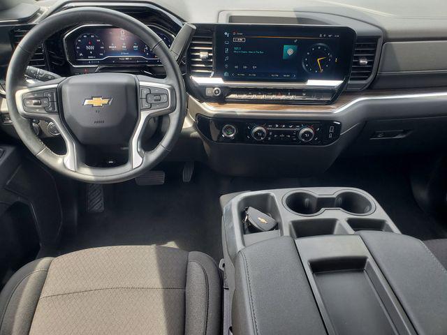 2023 Chevrolet Silverado 1500 4WD Crew Cab Short Bed LT with 2FL