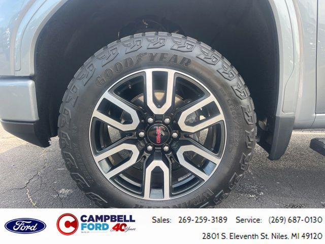 2023 GMC Sierra 1500 4WD Crew Cab Short Box AT4