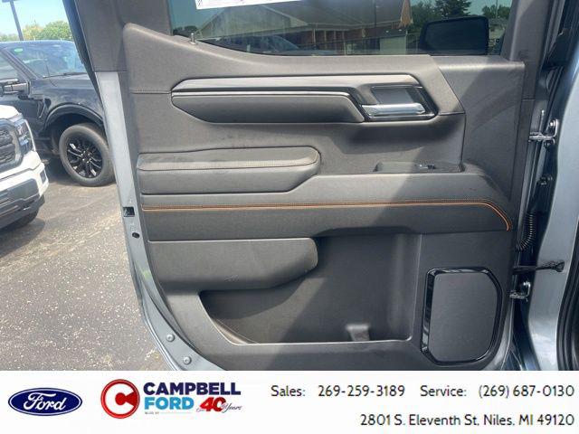 2023 GMC Sierra 1500 4WD Crew Cab Short Box AT4