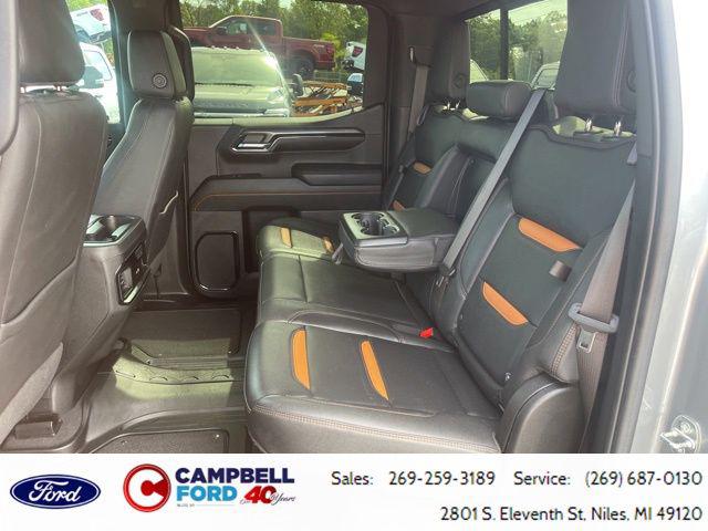 2023 GMC Sierra 1500 4WD Crew Cab Short Box AT4