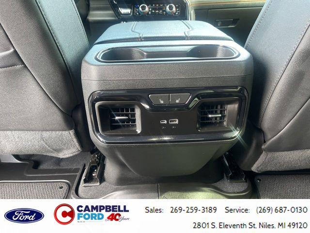 2023 GMC Sierra 1500 4WD Crew Cab Short Box AT4