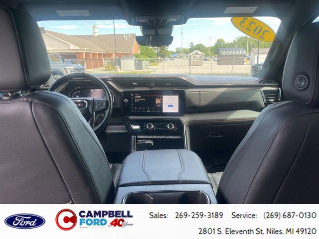 2023 GMC Sierra 1500 4WD Crew Cab Short Box AT4