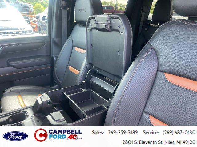 2023 GMC Sierra 1500 4WD Crew Cab Short Box AT4