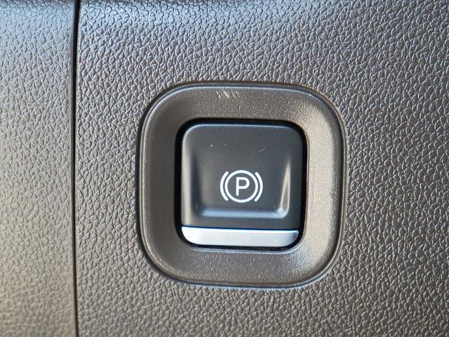 2021 GMC Sierra 1500 4WD Crew Cab Short Box Denali
