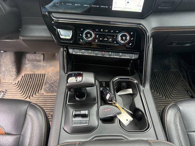 2022 GMC Sierra 1500 4WD Crew Cab Short Box AT4