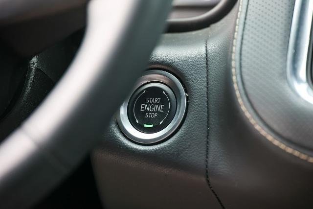 2024 GMC Yukon 4WD SLT