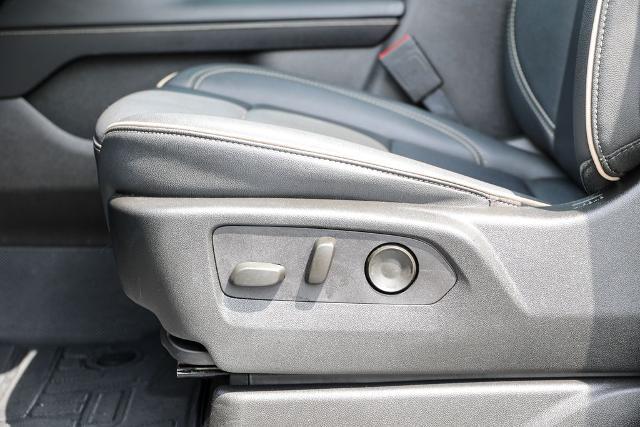 2024 GMC Yukon 4WD SLT