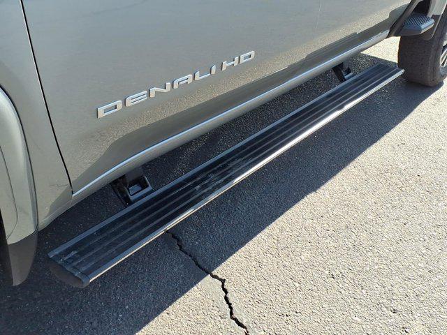 2026 GMC Sierra 2500HD Crew Cab, Standard Bed, Denali Ultimate, 4WD