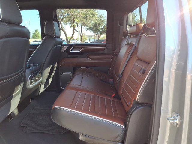 2026 GMC Sierra 2500HD Crew Cab, Standard Bed, Denali Ultimate, 4WD