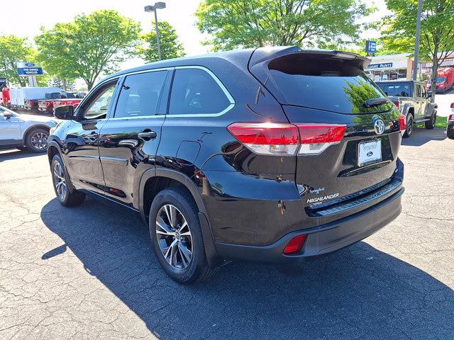 2017 Toyota Highlander LE