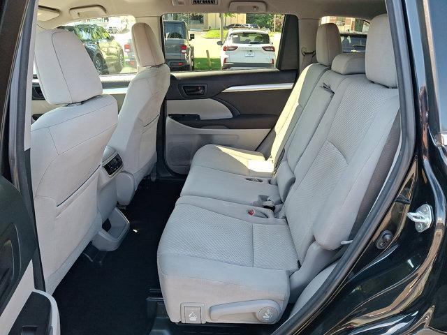 2017 Toyota Highlander LE