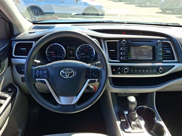 2017 Toyota Highlander LE