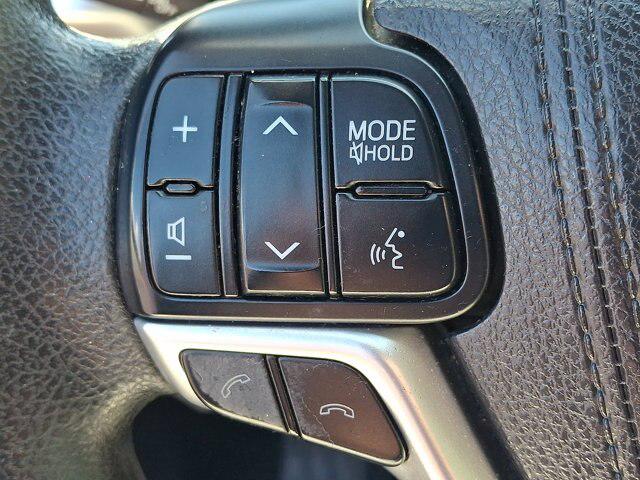 2017 Toyota Highlander LE