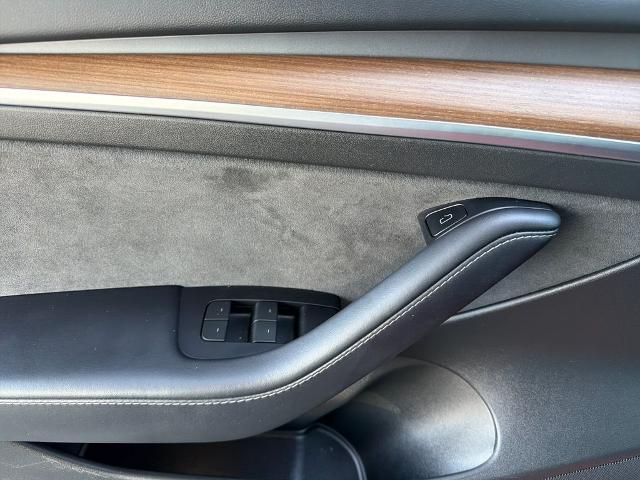 2022 Tesla Model 3 Long Range Dual Motor All-Wheel Drive
