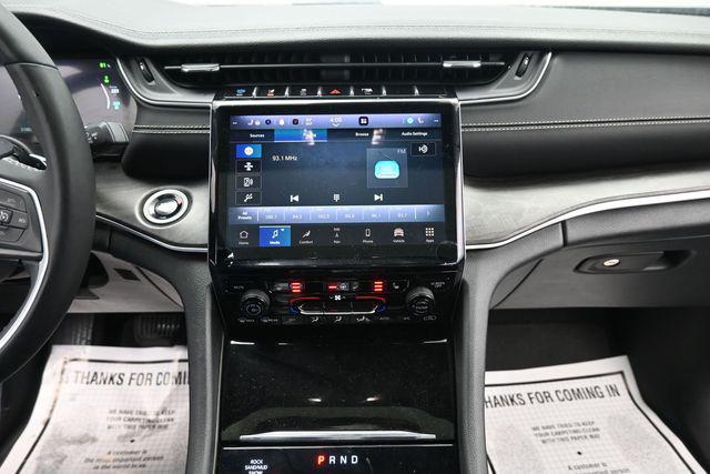 2024 Jeep Grand Cherokee Base