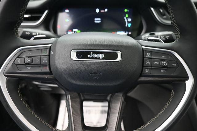 2024 Jeep Grand Cherokee Base