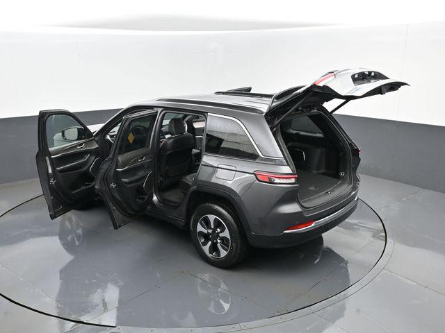 2024 Jeep Grand Cherokee Base
