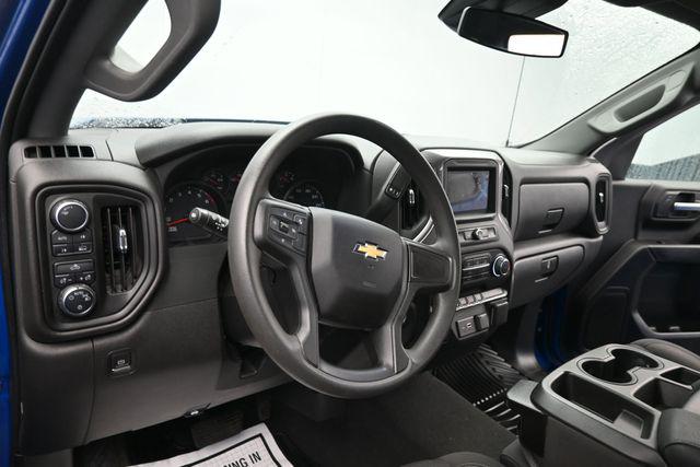 2022 Chevrolet Silverado 1500 4WD Crew Cab Short Bed Custom