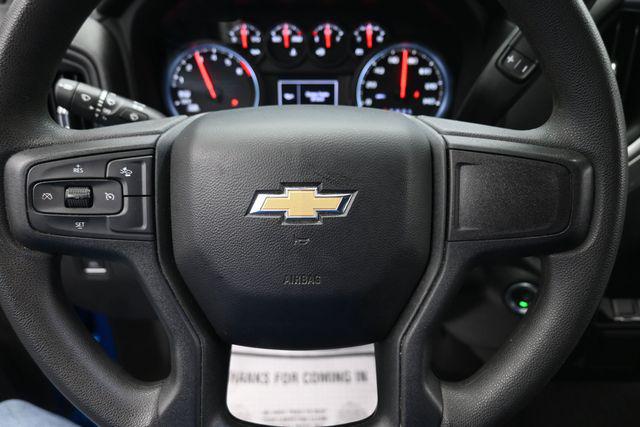2022 Chevrolet Silverado 1500 4WD Crew Cab Short Bed Custom