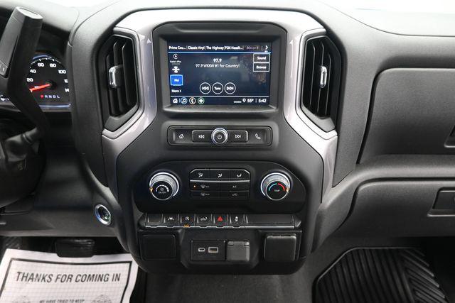 2022 Chevrolet Silverado 1500 4WD Crew Cab Short Bed Custom
