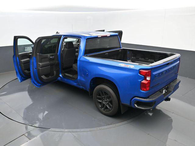 2022 Chevrolet Silverado 1500 4WD Crew Cab Short Bed Custom