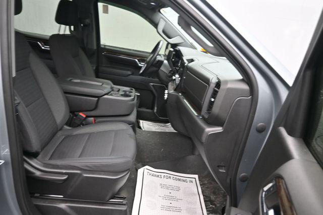 2023 GMC Sierra 1500 4WD Crew Cab Short Box Elevation with 3VL