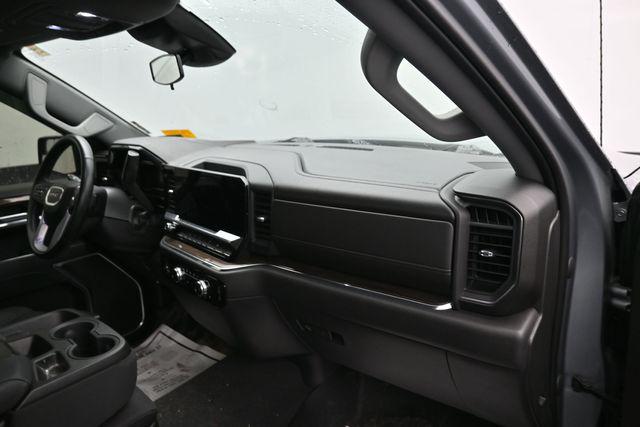 2023 GMC Sierra 1500 4WD Crew Cab Short Box Elevation with 3VL
