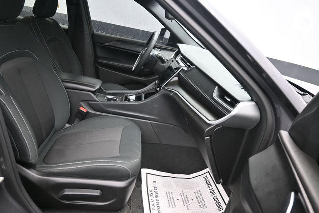 2024 Jeep Grand Cherokee Laredo 4x4