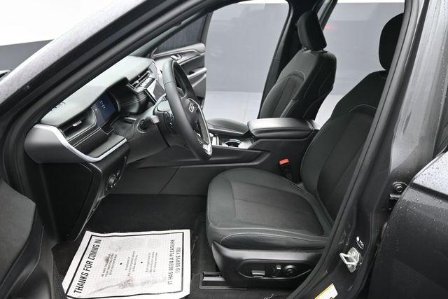 2024 Jeep Grand Cherokee Laredo 4x4