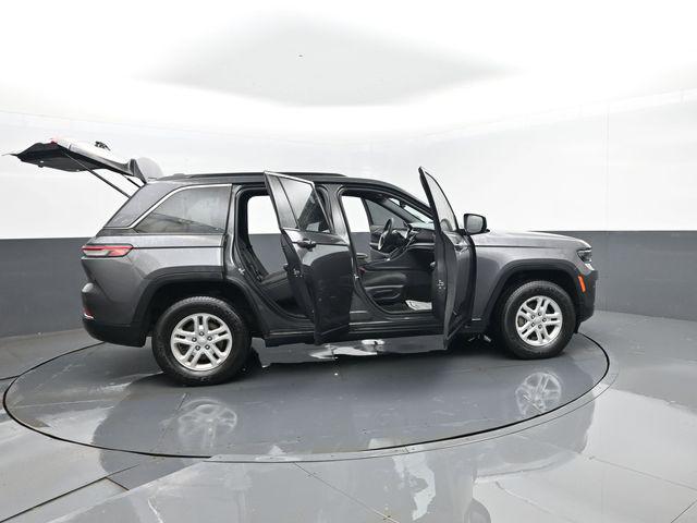 2024 Jeep Grand Cherokee Laredo 4x4