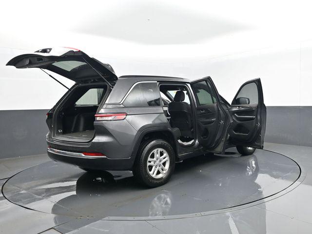 2024 Jeep Grand Cherokee Laredo 4x4