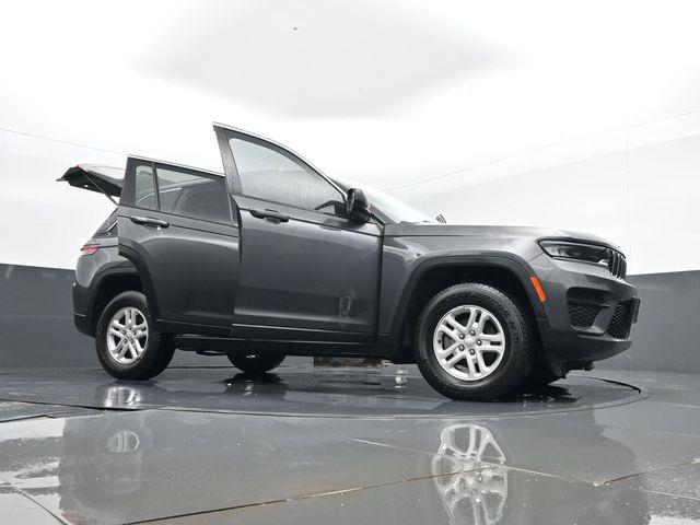 2024 Jeep Grand Cherokee Laredo 4x4
