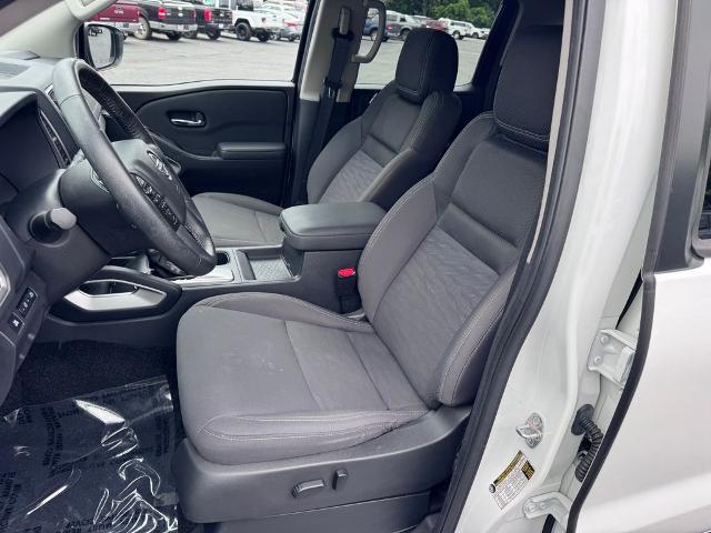 2022 Nissan Frontier Crew Cab SV 4x4