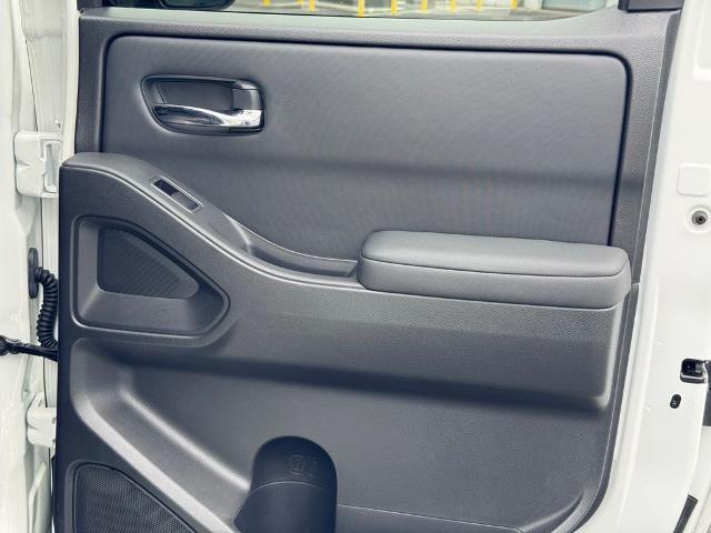 2022 Nissan Frontier Crew Cab SV 4x4