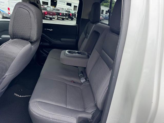 2022 Nissan Frontier Crew Cab SV 4x4
