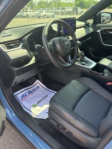 2025 Toyota RAV4 Hybrid XSE