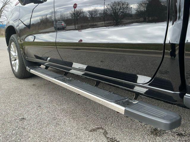 2021 Chevrolet Silverado 1500 4WD Crew Cab Short Bed LTZ