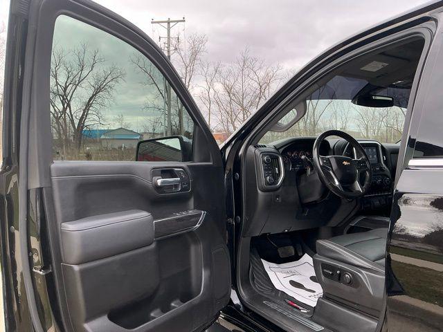 2021 Chevrolet Silverado 1500 4WD Crew Cab Short Bed LTZ