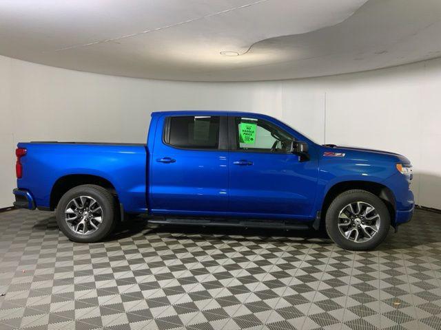 2023 Chevrolet Silverado 1500 4WD Crew Cab Short Bed RST