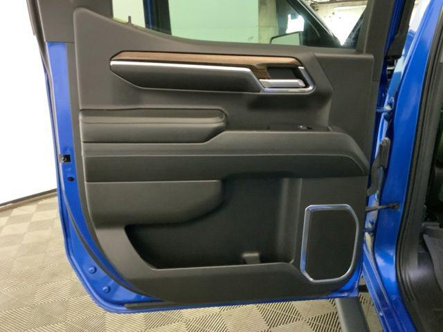 2023 Chevrolet Silverado 1500 4WD Crew Cab Short Bed RST