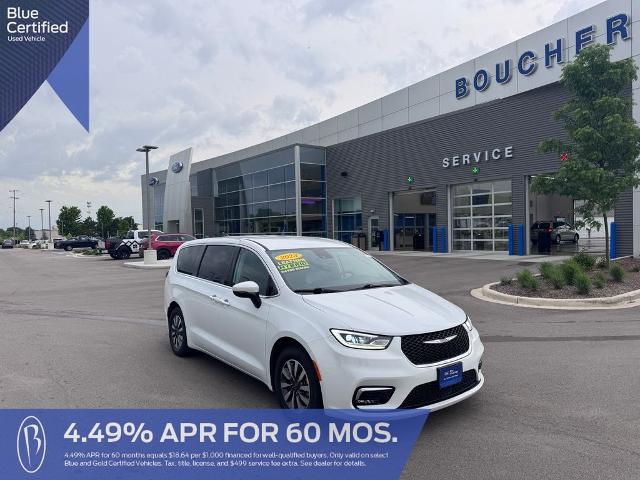 2023 Chrysler Pacifica Hybrid Touring L for sale in Menomonee Falls, WI